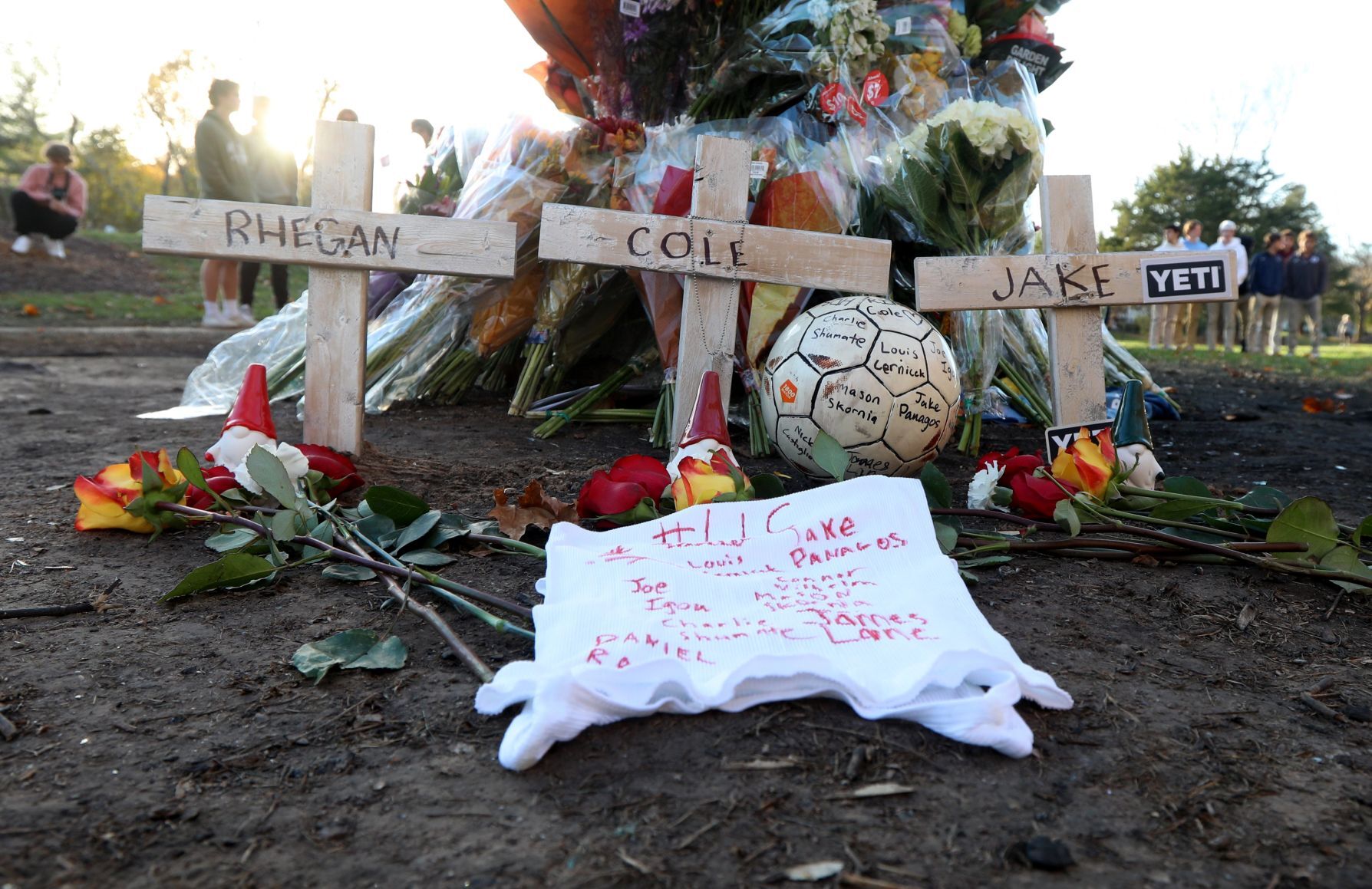 Hundreds visit the memorial site of car crash where 3 teens died
